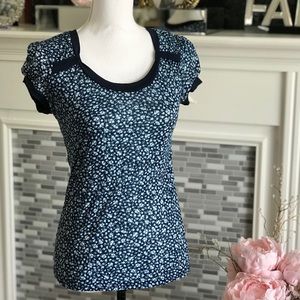 Blue flower top